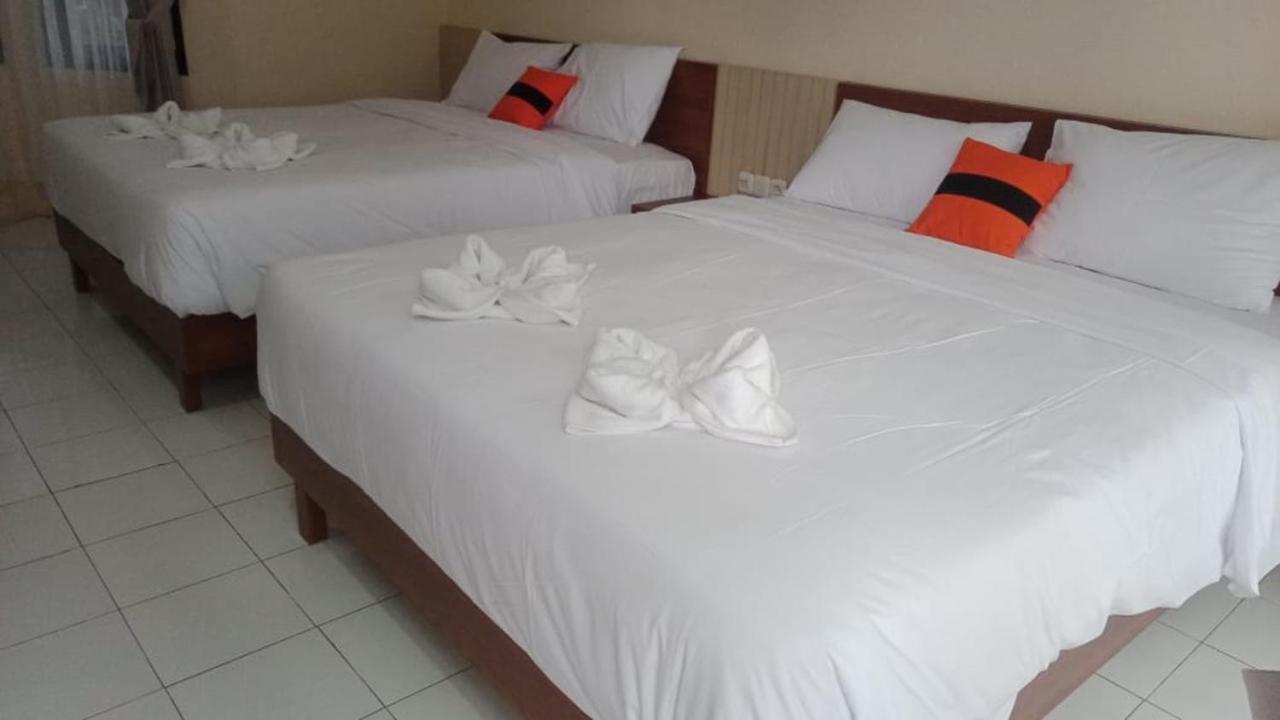 Long Beach Hotel Pangandaran Exterior foto