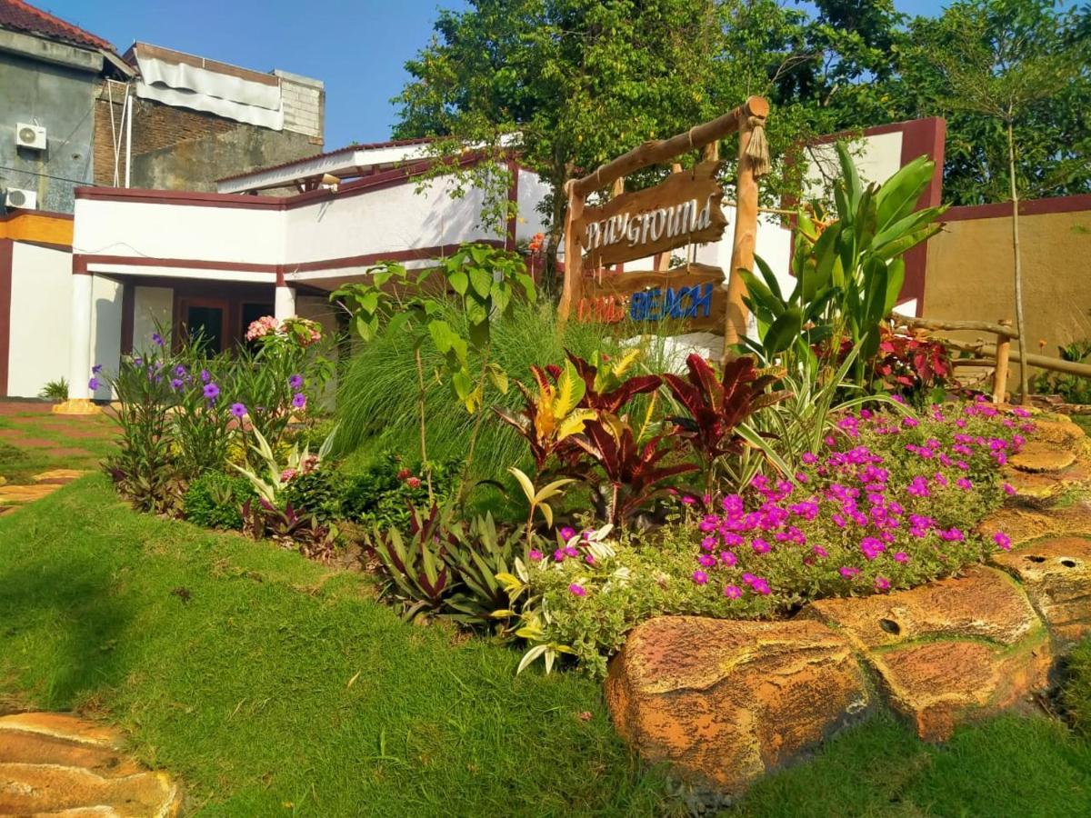 Long Beach Hotel Pangandaran Exterior foto